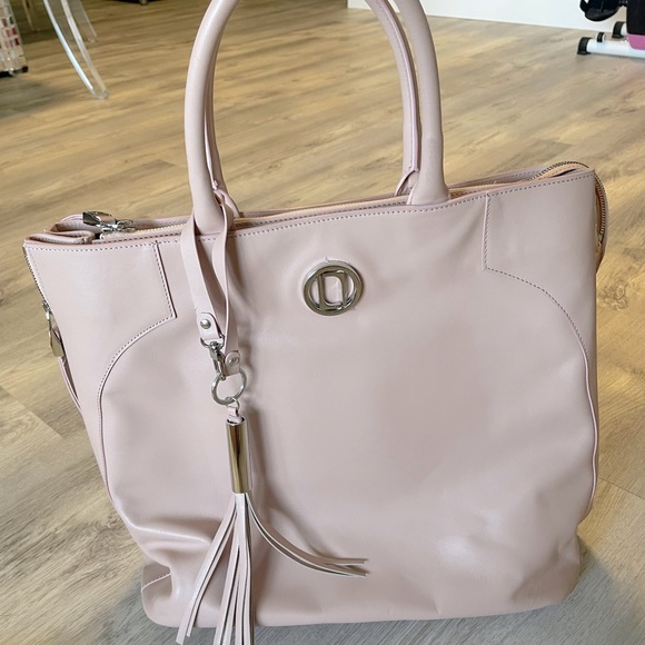 Laurel Purse - Large Tote Bag - Blush Pink and Purple Interior - Picture 15 of 15